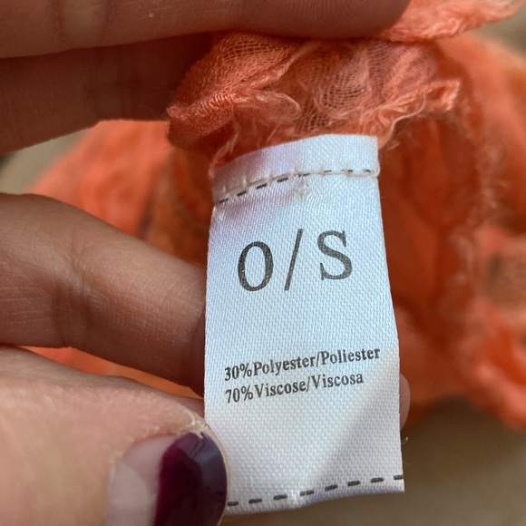 Vacation straw Pom Pom tote and scarf - Picture 7 of 8